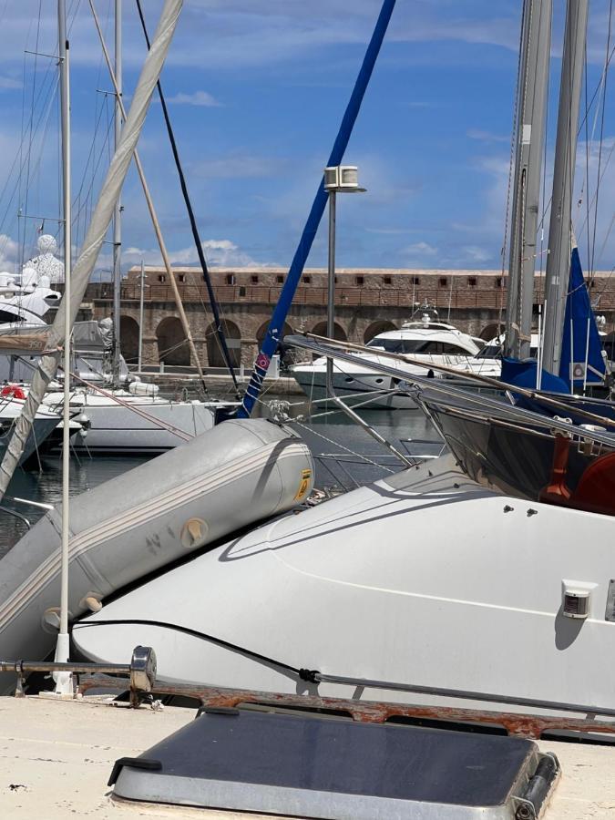 Location أنتيب المظهر الخارجي الصورة
