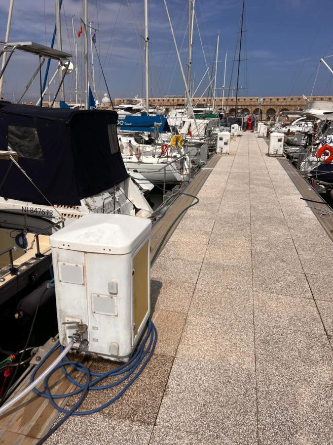 Location أنتيب المظهر الخارجي الصورة