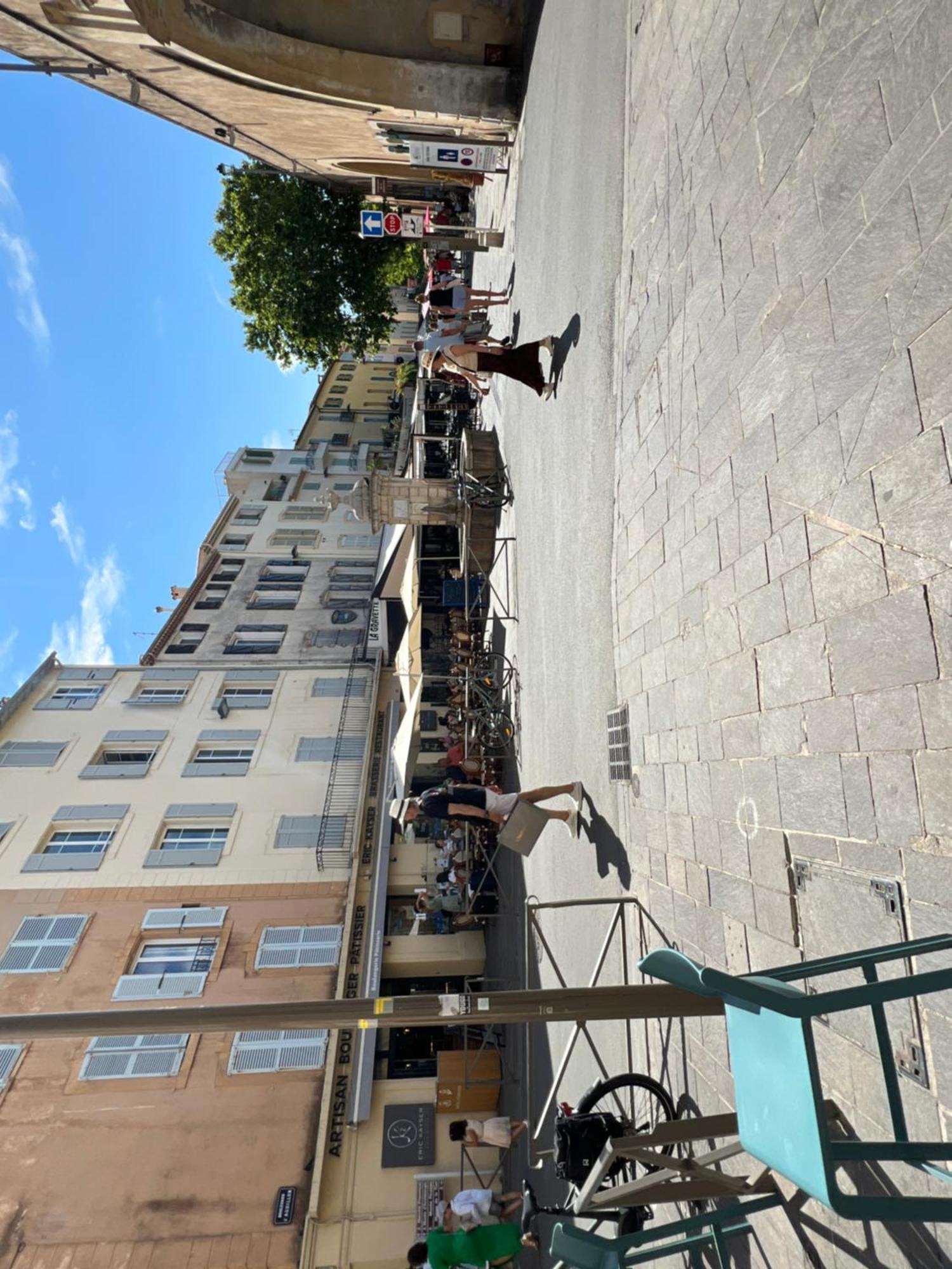 Location أنتيب المظهر الخارجي الصورة