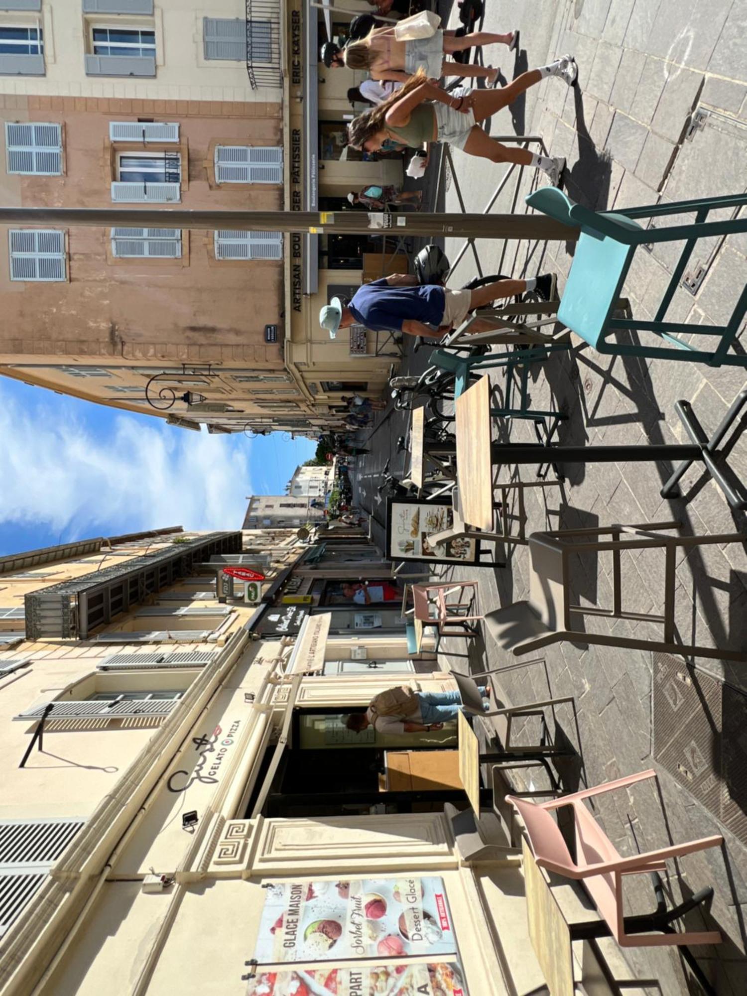 Location أنتيب المظهر الخارجي الصورة